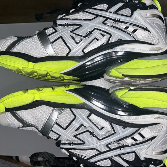 Balenciaga Runners - Picture 3 of 6